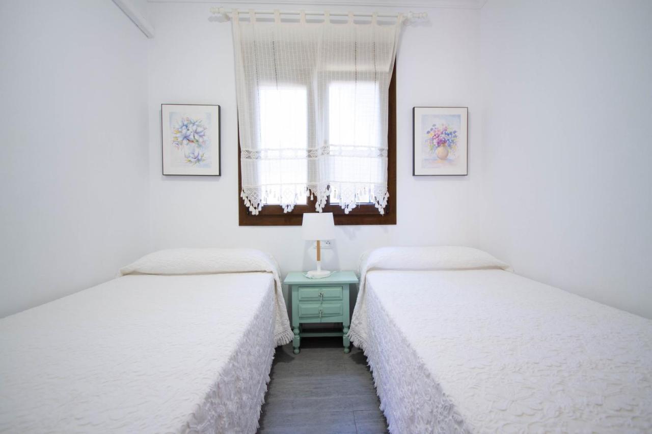 Apartamentos Turisticos Trajano Bolonia Ngoại thất bức ảnh