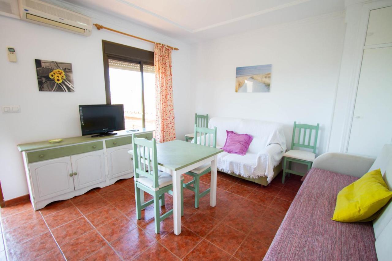 Apartamentos Turisticos Trajano Bolonia Ngoại thất bức ảnh