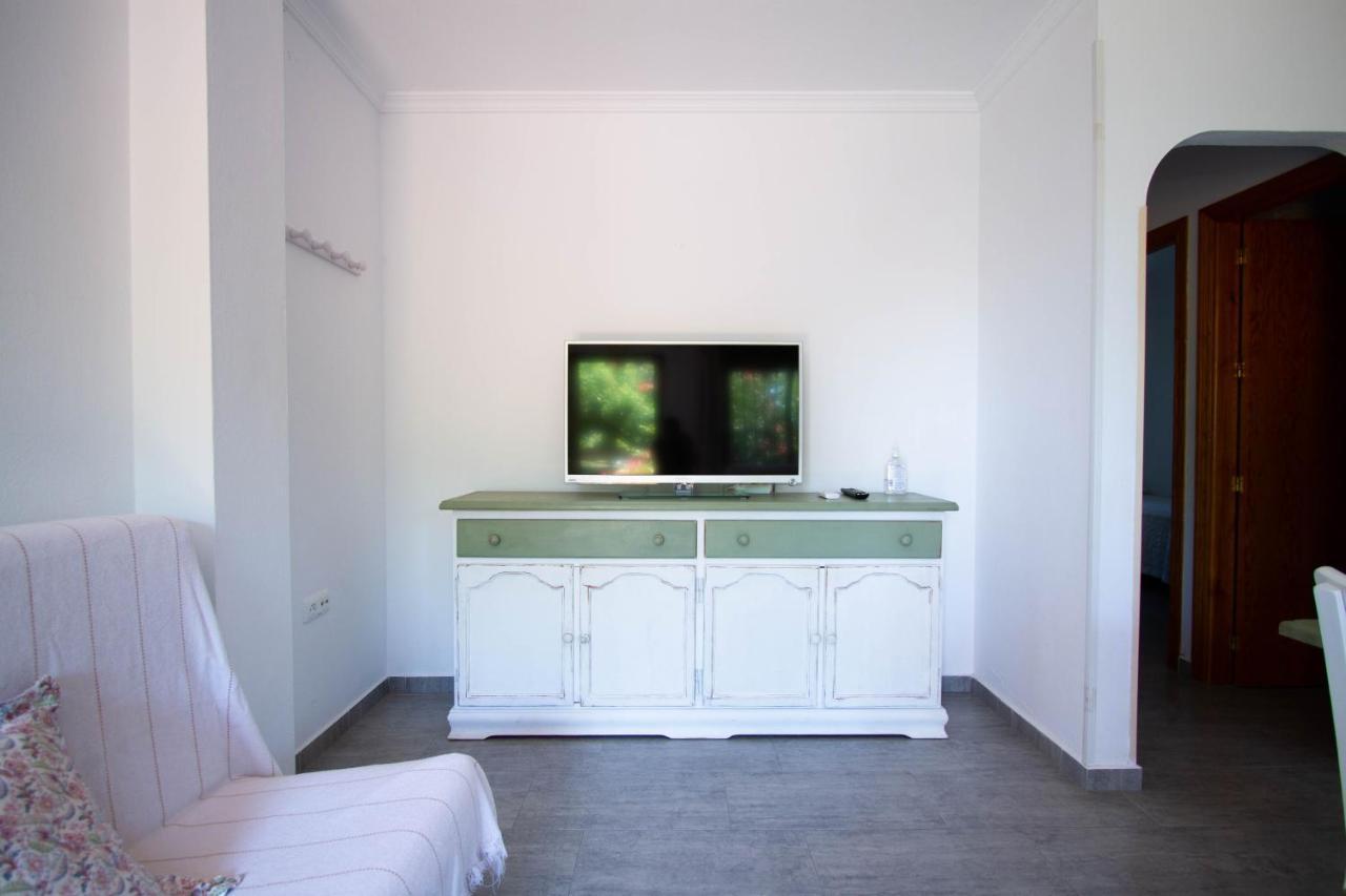 Apartamentos Turisticos Trajano Bolonia Ngoại thất bức ảnh