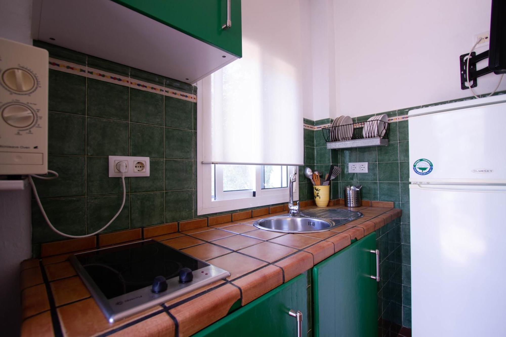 Apartamentos Turisticos Trajano Bolonia Ngoại thất bức ảnh