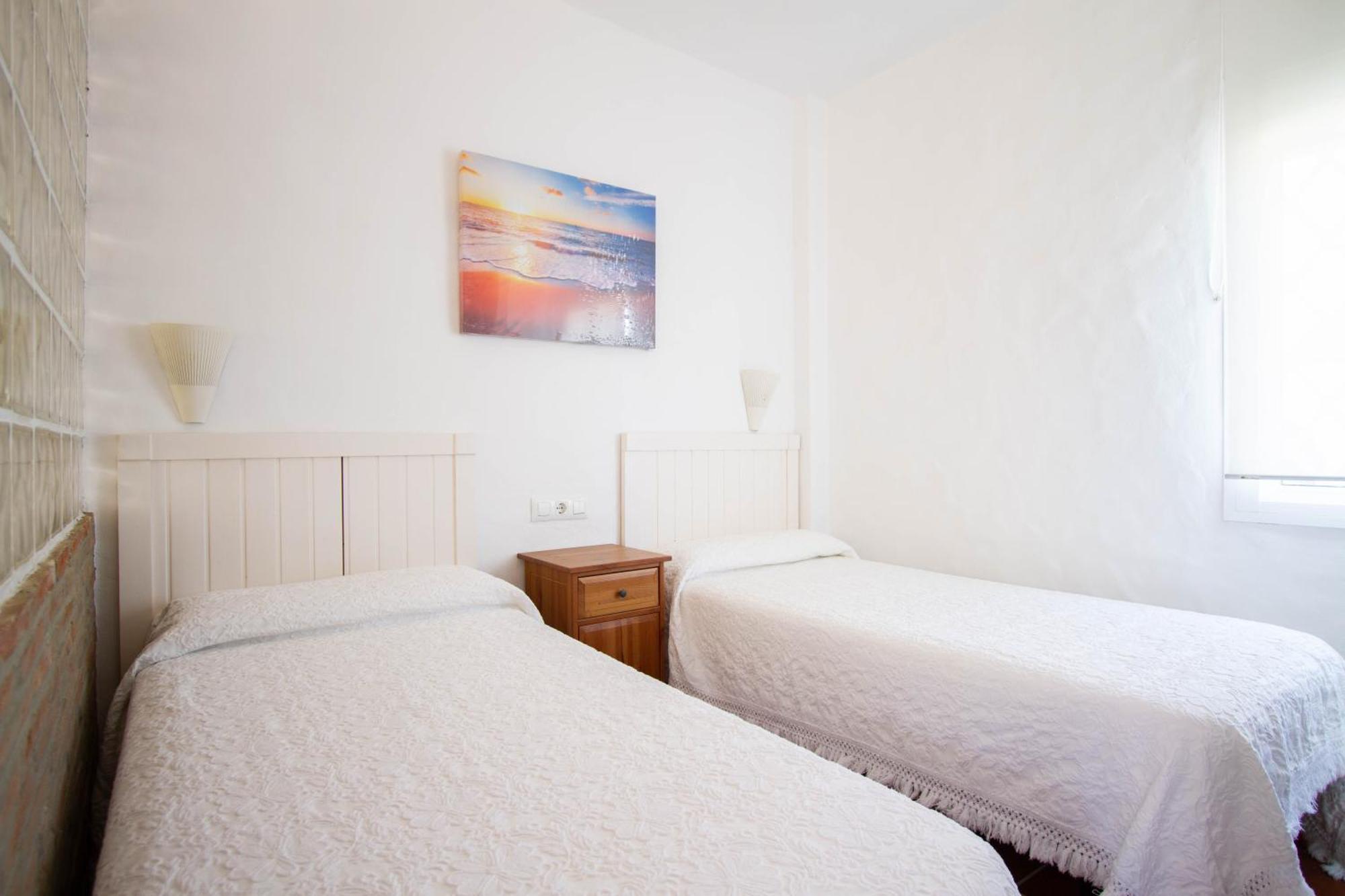 Apartamentos Turisticos Trajano Bolonia Ngoại thất bức ảnh