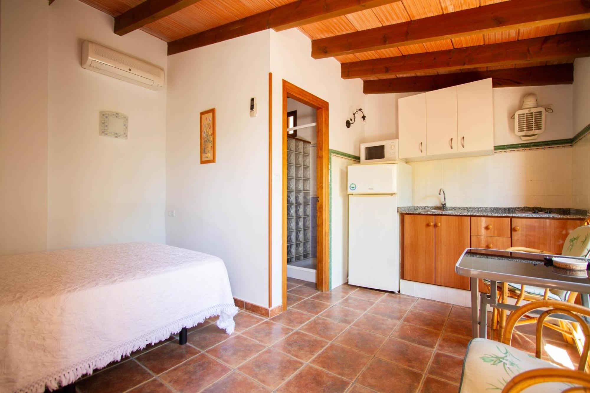 Apartamentos Turisticos Trajano Bolonia Ngoại thất bức ảnh