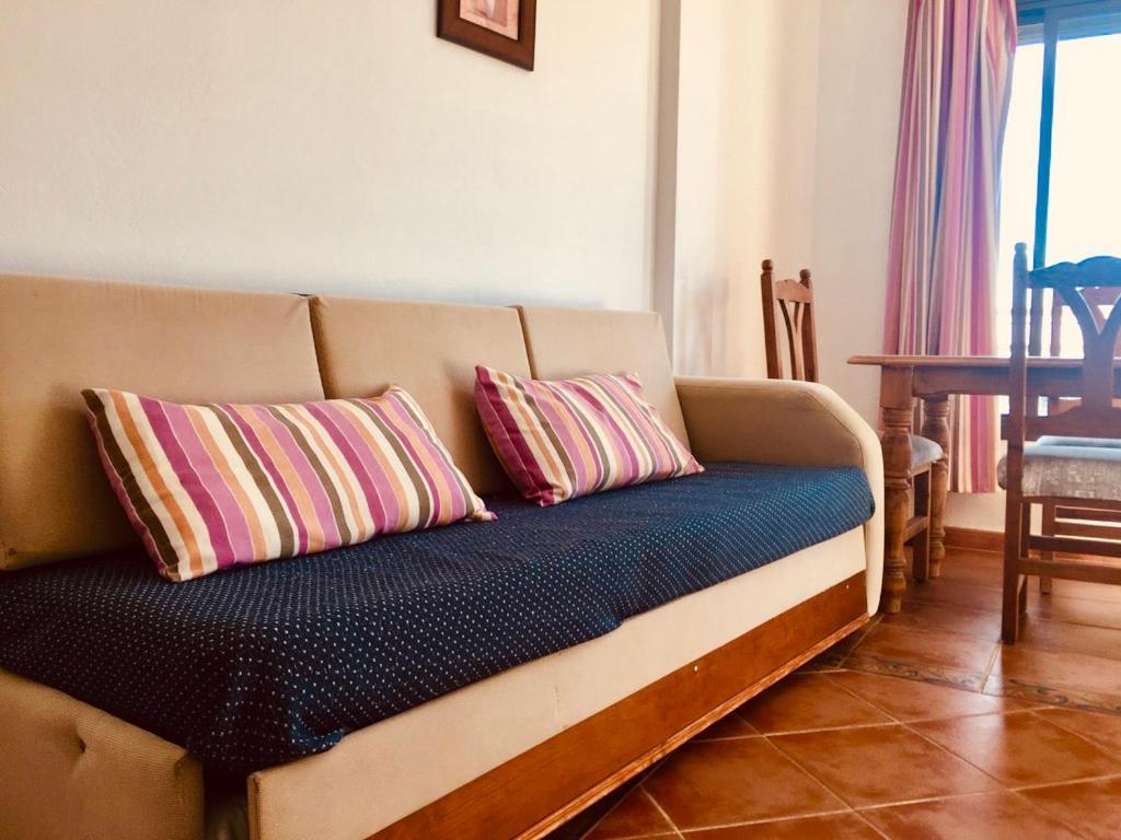 Apartamentos Turisticos Trajano Bolonia Ngoại thất bức ảnh